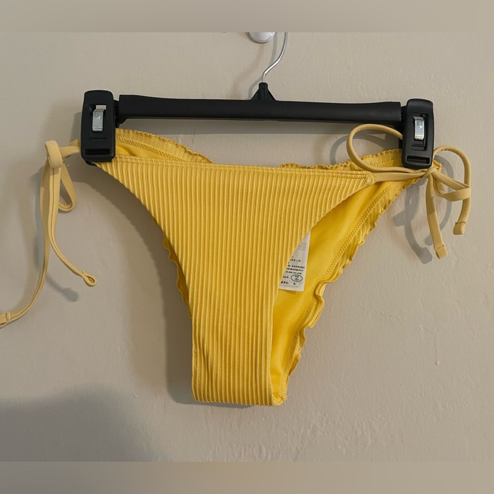 Hollister Yellow Cheeky Ruched Bikini Bottom